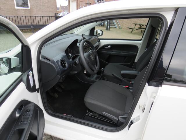 Volkswagen UP! 1.0 BMT move up! Executive * Rijklaarprijs incl. garantie * Airco * DAB+ * Bluetooth * 5 Deurs *