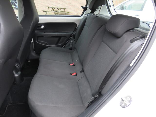 Volkswagen UP! 1.0 BMT move up! Executive * Rijklaarprijs incl. garantie * Airco * DAB+ * Bluetooth * 5 Deurs *