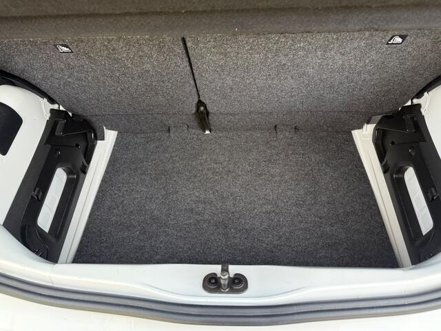 Volkswagen UP! 1.0 BMT move up!