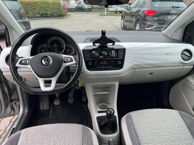 Volkswagen UP! 1.0 Beats alcantara, beats audio, cruise, airco