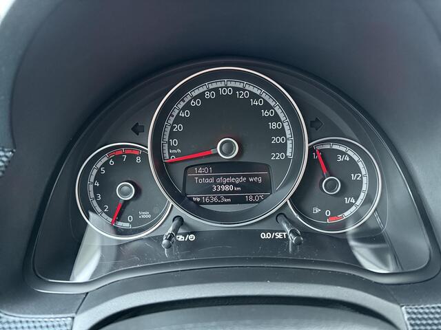 Volkswagen UP! 1.0 | 65 PK | Airco | DAB+ radio | Lane assist |