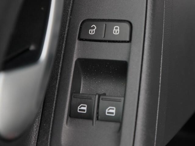 Volkswagen UP! 1.0 65 Pk | Elektrische Ramen | Airco | DAB | 50.336 Km !!