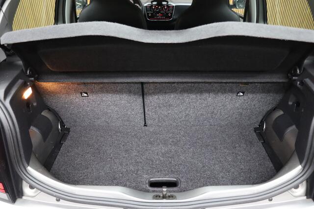 Volkswagen UP! 1.0 BMT move up! | Airco | Bluetooth | All-season Banden