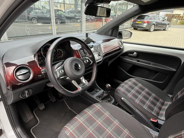 Volkswagen UP! 1.0 TSI 116PK GTI *!* NAVI/ CAMERA/ CRUISE/ 27 DKM/ ECC/ STOELVERWARMING *!*