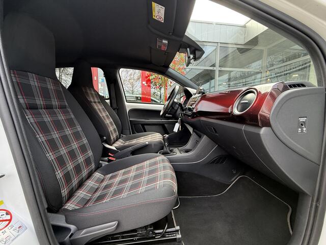 Volkswagen UP! 1.0 TSI 116PK GTI *!* NAVI/ CAMERA/ CRUISE/ 27 DKM/ ECC/ STOELVERWARMING *!*