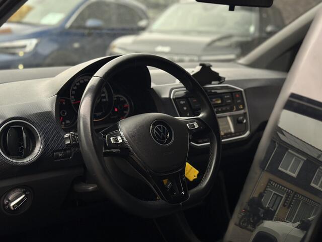 Volkswagen UP! 1.0 R-Line
