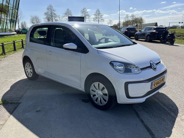 Volkswagen UP! 1.0 BMT move up! / Airco / DAB / Centr. deurvergrendeling / NAP / 2e Paasdag open 09.00-17.00 uur