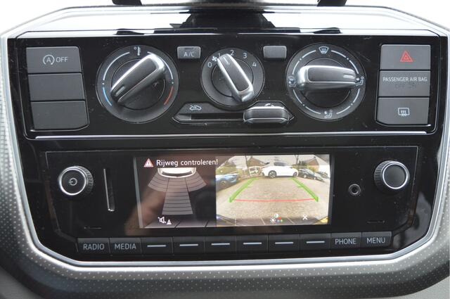 Volkswagen UP! 1.0 BMT high up! NL-Auto / Schuifdak /