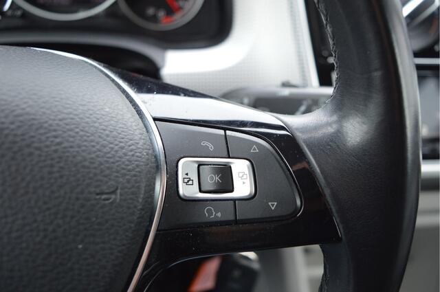 Volkswagen UP! 1.0 BMT high up! NL-Auto / Schuifdak /