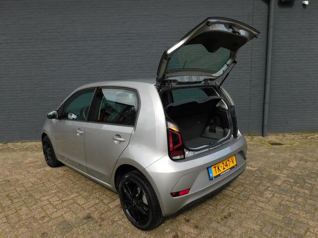 Volkswagen UP! 1.0 BMT move up! TOPSTAAT! DEALER ONDERHOUDEN! BLUETOOTH! CRUISE! AIRCO! LM VELGEN!