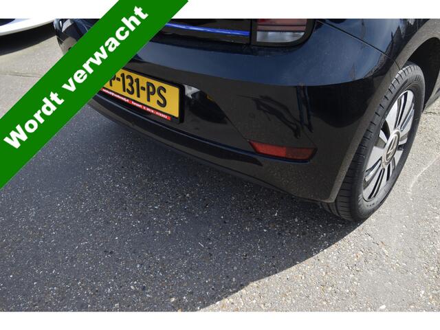 Volkswagen UP! e-Up! e-up! , SoH 93.5 % , CLIMATR , A UITRIJ CAM , PDC A , CR CONTR , BL TOOTH , LMV15 ,