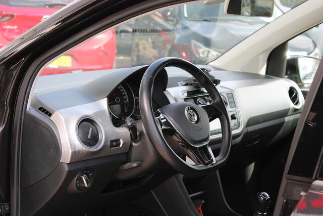 Volkswagen UP! 1.0 BMT high up!