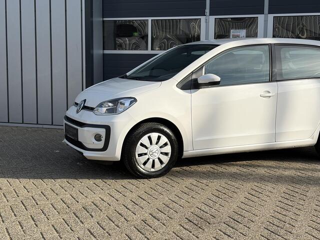 Volkswagen UP! 1.0 BMT high up! | Stoel verwarming | Parkeer sensoren | Bluetooth |