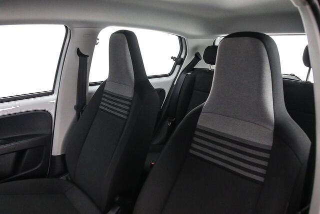 Volkswagen UP! Move up 1.0 MPI 65pk Airco, DAB, Radio, LED dagrijverlichting, Elektrische ramen voor, Bluetooth