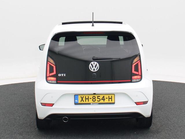 Volkswagen UP! 1.0 TSi GTi 115 Pk | Panoramadak | Sportstoelen | Stoelverwarming | LED-verlichting | Privacy Glass | Bluetooth | Lederen Sportstuur | 17 Inch |66.659 Km!