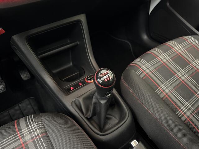Volkswagen UP! 1.0 TSI GTI / Pano / Beats / Camera / Clima