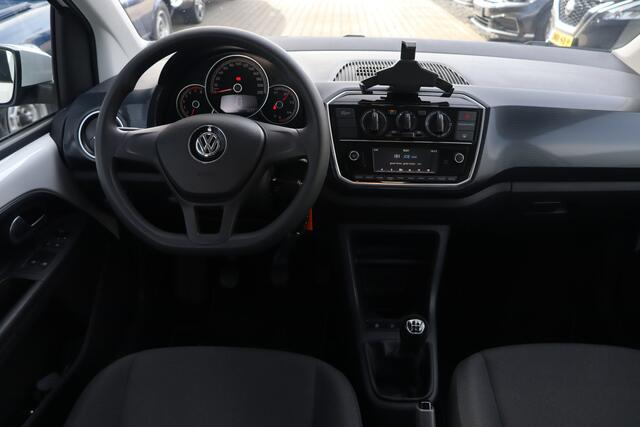 Volkswagen UP! 1.0 BMT move up! | DAB | Airco |