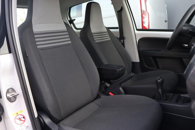 Volkswagen UP! 1.0 BMT move up! | DAB | Airco |