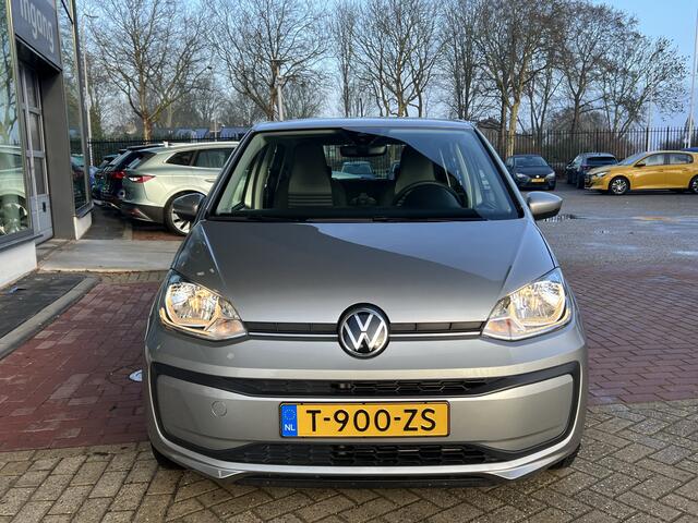 Volkswagen UP! 1.0 / Airco / DAB / Elektrische ramen voor / LED dagrijverlichting