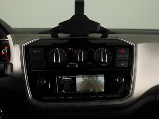Volkswagen UP! 1.0 BMT high up! | Achteruitrijcamera | Cruise Control | Airco |