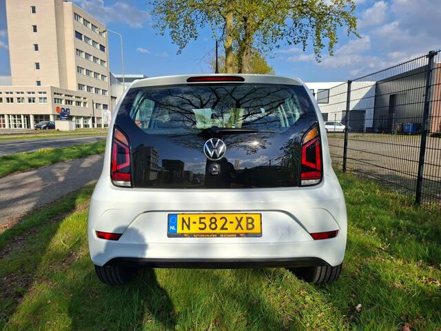 Volkswagen UP! 1.0 Bluemotion
