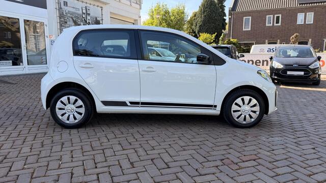 Volkswagen UP! 1.0 BMT move up! | Airco | LED | Volledig onderhouden | APK tot mei 2027 |