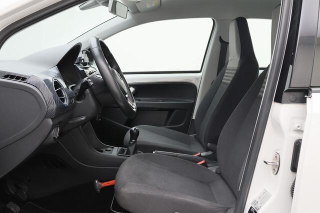 Volkswagen UP! 1.0 BMT move up! Camera, Cruise, DAB, Airco, PDC