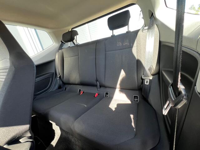 Volkswagen UP! 1.0 BMT 65pk Move up! | Airco | Camera | Cruise | PDC