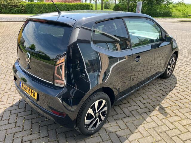 Volkswagen UP! 1.0 Active