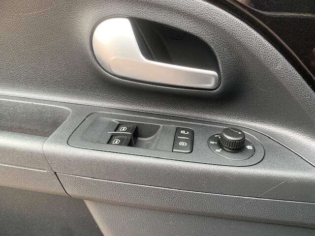 Volkswagen UP! 1.0 BMT move up!, airco, lichtmetalen velgen .