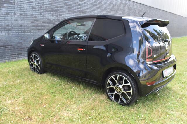 Volkswagen UP! 1.0 TSI GTI Camera