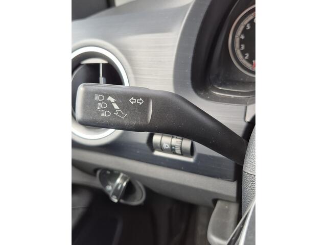 Volkswagen UP! 1.0 BMT up! Sound!