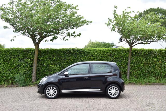 Volkswagen UP! 1.0 Club Up! Carplay stoelverwarm. Topstaat! Grarantie