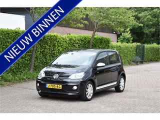 volkswagen-up!-1.0-club-up!-carplay