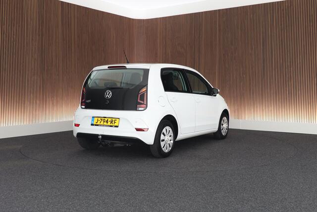 Volkswagen UP! 1.0 66pk Trekhaak Camera Stoelverwarming Cruise Control