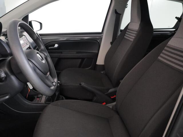 Volkswagen UP! 1.0 Move Up! 65 pk | Navigatie via App | Parkeersensoren achter | Achteruitrijcamera | Cruise control | Autom. airco | Stoelverwarming |