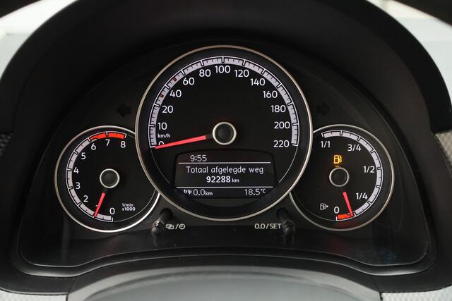 Volkswagen UP! 1.0 BMT move up! 5-Deurs, Airco, Cruise, Elektrische Pakket, PDC, DAB Radio
