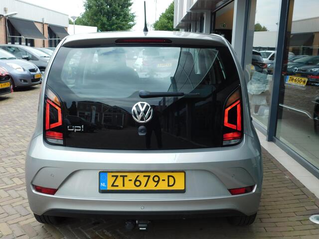 Volkswagen UP! 1.0 BMT move up!