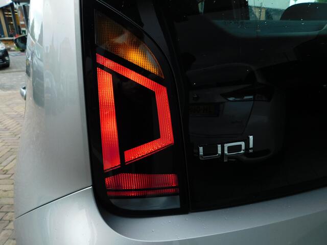 Volkswagen UP! 1.0 BMT move up!