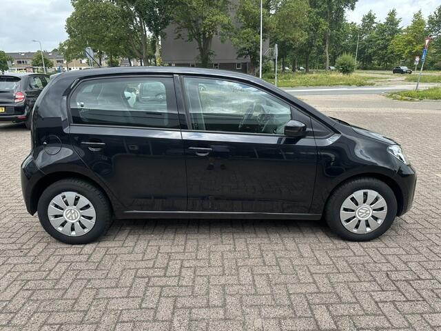 Volkswagen UP! 1.0 BMT move up!