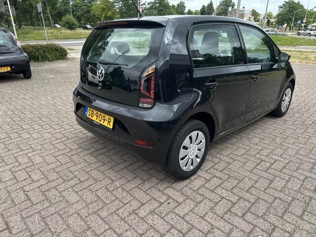 Volkswagen UP! 1.0 BMT move up!