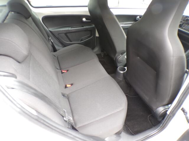 Volkswagen UP! 1.0 5-Drs White One GOED ONDERHOUDEN!