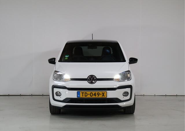 Volkswagen UP! 1.0 TSI high up! | Cruise | Camera | Dab | Stoelverwarming