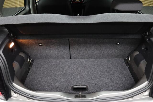 Volkswagen UP! 1.0 BMT move up! | Airco | Parkeersensoren Achter | LM Velgen | All-season Banden