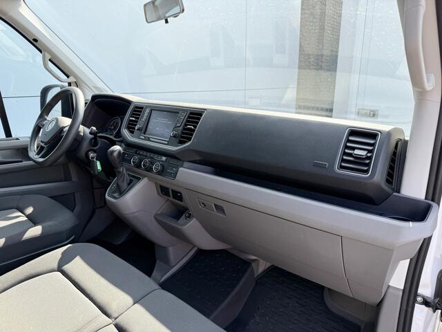 Volkswagen e-Crafter e-Crafter 136pk L3H3 Elektrisch 36kWh 115km WLTP LED Climate Control Cruise Control Stoelverwarming Parkeersensor voor achter Camera