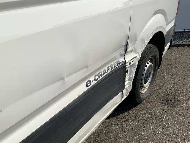 Volkswagen e-Crafter E-Crafter L3H2 36 kWh Airco Cruise Camera 3 Zitsv Opstap (Schade`s) Euro 6