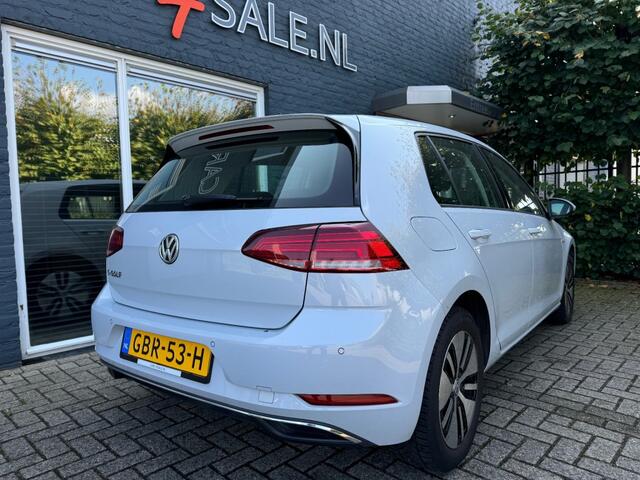 Volkswagen e-Golf E-Golf - Virt. cockpit + Camera + Navi - 44 dkm! -