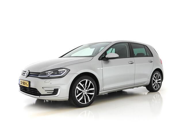 Volkswagen e-Golf (INCL-BTW) *HEATPUMP | VOLLEDER | FULL-LED | ADAPTIVE-CRUISE | VIRTUAL-COCKPIT | KEYLESS | CAMERA | ECC | PDC | APP-CONNECT | COMFORT-SEATS | 17"ALU*