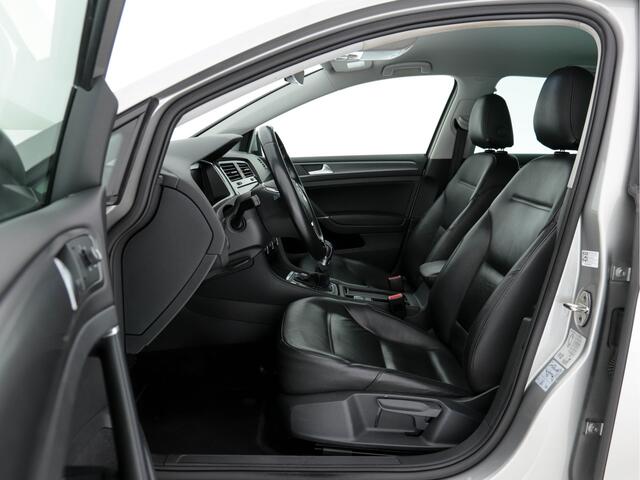 Volkswagen e-Golf (INCL-BTW) *HEATPUMP | VOLLEDER | FULL-LED | ADAPTIVE-CRUISE | VIRTUAL-COCKPIT | KEYLESS | CAMERA | ECC | PDC | APP-CONNECT | COMFORT-SEATS | 17"ALU*