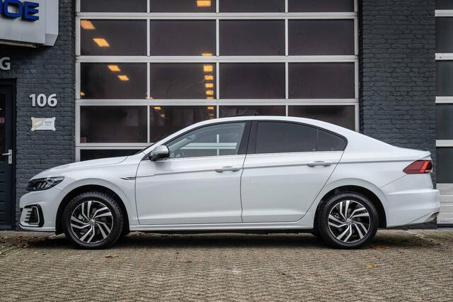 Volkswagen e-Golf Bora-e Airco, Schuif/kanteldak, Leder, Navi, LM16, ENZ